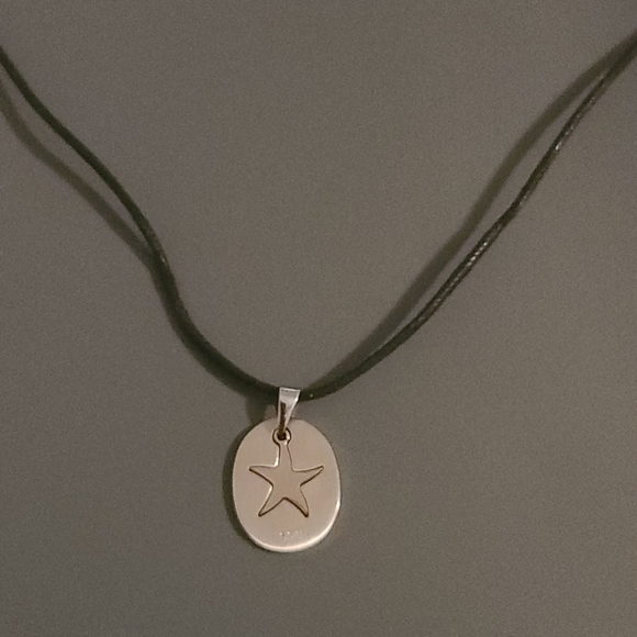Stainless Steel Oval Shape Star Cut Out Pendant - Picture 3 of 8